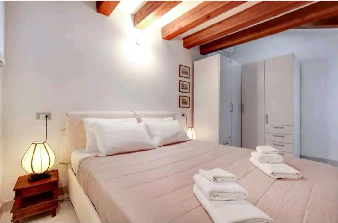 Pergola Apartment - Beautiful And Cozy Space On The Water Venice Exterior photo